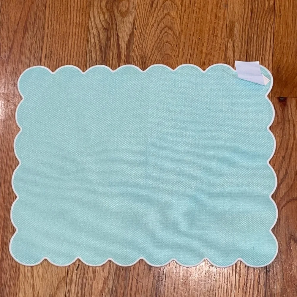 NEW Egg Blue Easter 6 pcs Set of Blue Scalloped Placemats